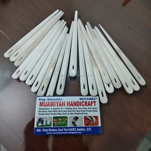Aiguilles à coudre et à tisser en os de buffle de bonne qualité. Les aiguilles présentent un grand chas et une finition blanche polie au meilleur prix. - Product Image 4
