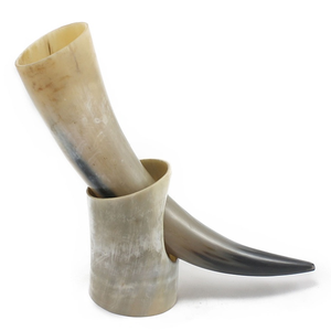 Soporte de cuerno de búfalo hecho a mano con logotipo personalizado para decoración rústica del hogar, exhibición de cuerno vikingo y artículos de bebida tradicionales a bajo precio. - Product Image 1