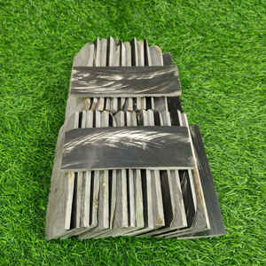 Material Artesanal Ecológico de Cuerno de Rusa Premium para Mangos de Cuchillos y Proyectos de Arte a Precio Competitivo - Product Image 3