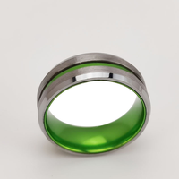 Bague en carbure de tungstène argenté brossé avec incrustation en aluminium vert, alliance unisexe de 8 mm pour couples, bijoux tendance en gros