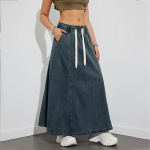Falda Larga de Mezclilla para Mujer, Clásica, Ajustada, Azul, con Gran Dobladillo en Línea A - Product Image 1