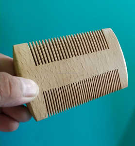 Brosse à barbe double face en bois de hêtre poli, faite à la main, au meilleur prix - Product Image 4