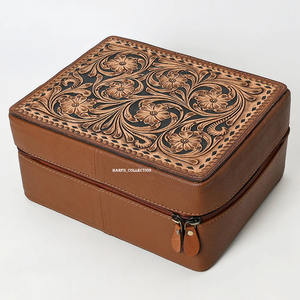 Bolso de mano de cuero para mujer con diseño floral en relieve, doble cremallera, estructurado, para viaje o noche. - Product Image 6