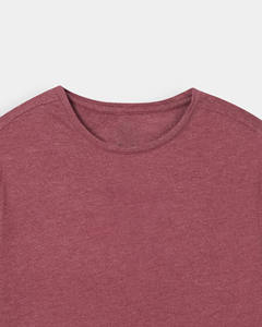 T-shirt classique pour homme de couleur bordeaux, fabriqué au Pakistan, de qualité supérieure, style tendance, en vente en ligne, tenue d'été. - Product Image 4