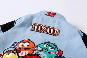 เสื้อแจ็คเก็ตแฟชั่นสไตล์นักแข่งสำหรับผู้ชายและเด็ก ผ้าฝ้ายทวิลปักลาย สไตล์สตรีท ฮิปฮอป วินเทจ ผลิตโดยตรงจากโรงงาน รับสั่งซื้อจำนวนมาก - Product Image 3