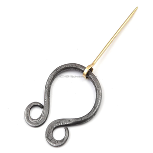 Tête de broche en acier damas forgée à la main unique avec broche en laiton Durable polyvalent pour un usage quotidien broches médiévales - Product Image 4