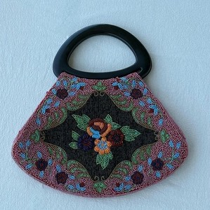 Bolso de Mano Vintage con Cuentas Florales TIMELESS CRAFT, Bordado, Forma Personalizada, Elegante Bolso de Diseño Artesanal para Boda - Product Image 1