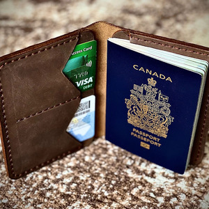 Portefeuille de voyage en cuir premium avec protection RFID, porte-documents, plusieurs emplacements pour cartes, personnalisation possible, portefeuille de voyage en cuir à vendre - Product Image 3