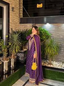 Conjunto de Salwar Kameez Morado Bordado para Mujer con Dupatta – Conjunto de Kurta y Pantalón Étnico Indio para Fiestas y Eventos - Product Image 4