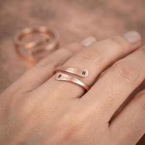 Bague ajustable en cuivre faite à la main, minimaliste, pour femme, pour mariage, fête, cadeau - Product Image 1