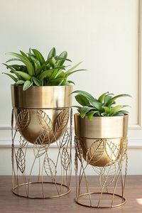 Jarrón de Latón Moderno para Decoración del Hogar, Macetero Metálico Dorado Acanalado para Plantas Verdes de Interior y Escritorio - Product Image 3