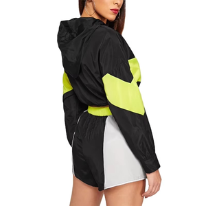 Ensemble veste à capuche et short colorblock avec cordon de serrage pour femme – Survêtement sportif multicolore coupe-vent - Product Image 2