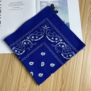 Pañuelo/Bandana Cuadrado de Satén a Cuadros de Diseño Personalizado, de Algodón y Seda, Delgado, para Uso Diario Unisex, de Secado Rápido - Product Image 6
