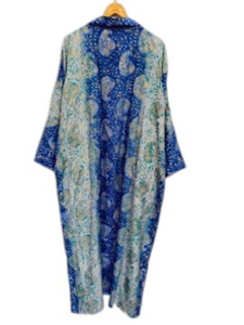 Robe de mariée en soie longueur cheville, multicolore, vêtement de nuit, kimono indien vintage en soie de sari recyclée - Product Image 4