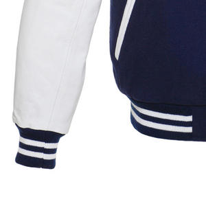Chaquetas Varsity de Lana con Mangas de Cuero en Blanco OEM 2026 al por Mayor, Chaqueta de Uniforme de Béisbol con Cuerpo de Lana de 24oz - Product Image 4
