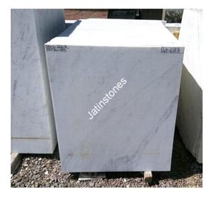 Losas de Piedra Lisa de Mármol Blanco Andhi para Pisos de Vestíbulos, Escaleras, Baños, Paneles de Pared, Uso en Superficies Interiores - Product Image 1