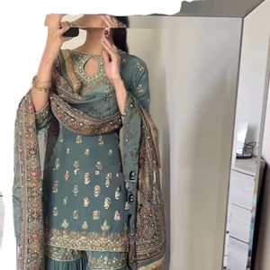 Traje de Fiesta Color Café con Bordado de Diseño, Elegante Traje Sharara Talla S para Ocasiones Especiales - Product Image 1