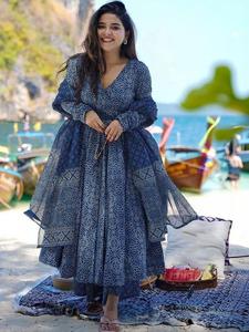 <b>Women</b> Blue Digital Print Rayon Quick Dry <b>Kurta</b> Set Dupatta Knee-Length Regular Fit Ethnic Wear Diwali India Pakistan Style - Product Image 5
