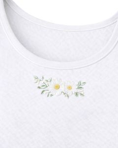 Ensemble décontracté deux pièces pour femme : débardeur court côtelé et short à cordon de serrage, blanc pur avec broderie florale, personnalisable - Product Image 5