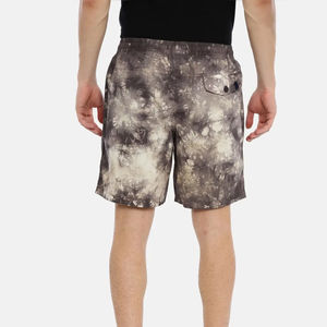 กางเกงขาสั้นผู้ชายถักนิตติ้ง โพลีเอสเตอร์ 100% เป็นมิตรกับสิ่งแวดล้อม แห้งเร็ว ระบายอากาศได้ดี รับทำโลโก้ตามสั่ง OEM ODM ขายส่ง เหมาะสำหรับออกกำลังกาย ใส่ลำลอง ใส่หน้าร้อน - Product Image 3