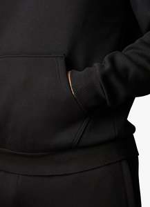 เสื้อฮู้ดผู้ชาย OEM แบบสวมหัว ดีไซน์ทันสมัย MOQ ต่ำ เสื้อกันหนาวผ้าฟลีซคุณภาพสูง เนื้อหนา โพลีเอสเตอร์/คอตตอน แห้งเร็ว - Product Image 6