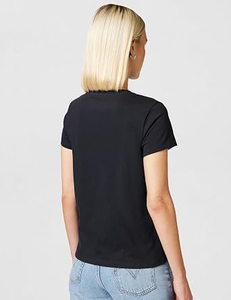 T-shirts pour femmes à manches courtes de qualité export, vêtements de sport personnalisés, design à manches chauve-souris et panneaux latéraux, t-shirts de sport pour femmes - Product Image 4