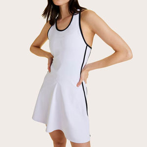 Jupe de tennis très extensible pour femme, vêtements de sport, tenue de compression pour le tennis, robe de tennis une pièce tendance pour le yoga, personnalisable de qualité supérieure - Product Image 2