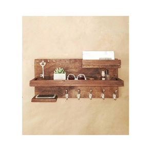 Porte-clés mural en bois exclusif pour la maison, développé pour allier la décoration murale au rangement pratique des clés - Product Image 6