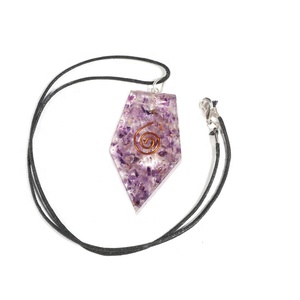 Achetez des pendentifs et breloques de qualité supérieure, pendentifs Reiki en quartz doublement sculptés - Product Image 3
