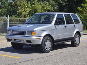 รถยนต์รุ่นเก่าขายดี ปี 1990 La-fo-rza 4X4 รุ่นหายากสุดๆ หรูหราสไตล์อิตาลี เครื่องยนต์ V8 พร้อมส่ง - Product Image 3