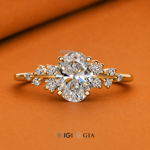Bague de fiançailles en diamant de laboratoire taille ovale, bague de mariage style Snowdrift pour femme, bague en diamant ovale en grappe, bague d'anniversaire - Product Image 1