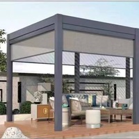Pergola motorisée en aluminium imperméable avec système de gouttières et éclairage LED pour jardin et terrasse