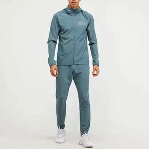 Ensemble coupe-vent décontracté uni avec fermeture éclair pour homme – Veste et pantalon de sport respirants, légers et confortables (2 pièces) - Product Image 1