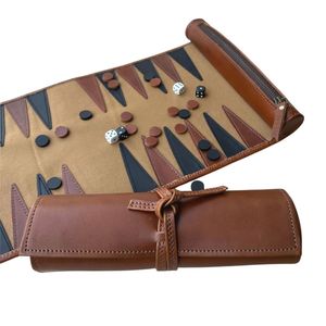 Jeu de backgammon portable haut de gamme, luxueux, pliable, avec poche zippée, en cuir suédé artisanal. - Product Image 6