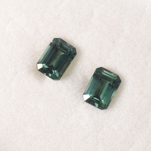 Paires d'émeraudes octogonales en tourmaline verte naturelle 7x5 mm 2,65 carats, pierres précieuses non montées pour la création de bijoux - Product Image 3