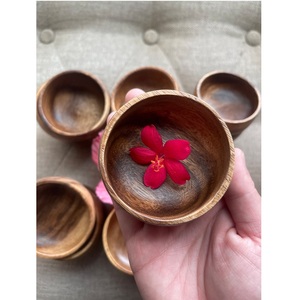 Tazón de Madera Pulida Hecho a Mano Más Vendido para Fiestas y Servir Comida, Uso en la Cocina Ecológico - Product Image 1
