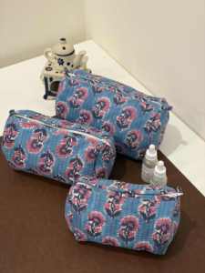 Niharo - Juego de 3 Bolsas de Maquillaje Acolchadas de Algodón con Estampado a Mano, Personalizadas al por Mayor para Mujer, Organizador de Cosméticos y Artículos de Aseo para Viaje, Color Azul - Product Image 5