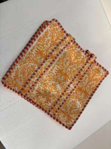 Sac fourre-tout en microfibre matelassé Kantha de qualité supérieure, motif géométrique, sac de transport en tissu artisanal durable avec poignée en corde - Product Image 2