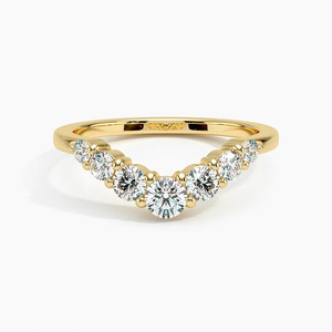 Anillo de Diamantes en Forma de V Simétrica con Contorno de Pera - Product Image 1