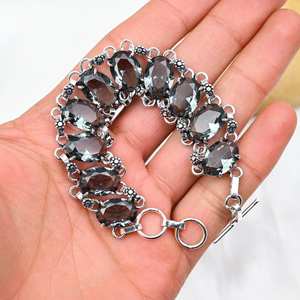 กำไลข้อมือเงินแท้ 925 ประดับพลอยอเล็กซานไดรต์ งานแฮนด์เมด ดีไซน์หรูหรา ของขวัญสำหรับเธอ - Product Image 5