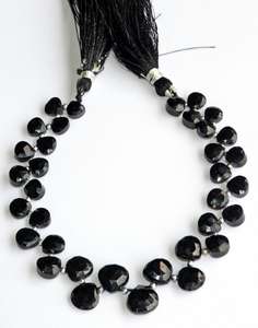 ลูกปัดพลอยสปิเนลสีดำธรรมชาติทรงหัวใจเหลี่ยมเพชรพลอย ร้อยเป็นเส้น สำหรับทำเครื่องประดับ ขายส่ง - Product Image 1