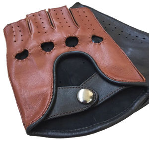 Gants de conduite en cuir personnalisables QASWA SPORTS de haute qualité, réglables, légers, respirants, antidérapants et durables pour l'hiver, unisexes - Product Image 4