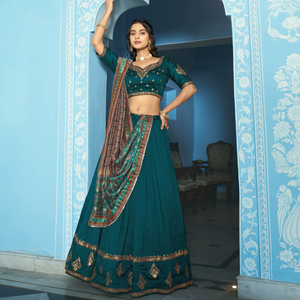 Lehenga Choli en soie douce brodé de sequins, best-seller, pour femmes, tenue de mariage indienne, provenant d'Inde - Product Image 1