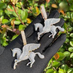 Colgante de Lujo con Diamantes en Forma de Caballo Alado de Pegaso, Plata de Ley 925, para Uso en Moda, Disponible a Precio de Fábrica - Product Image 6