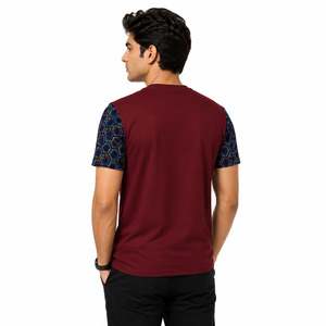Camiseta de Hombre Holgada con Estampado Gráfico, Manga Corta, Estilo Urbano, Algodón Pesado, para Venta al por Mayor en EE. UU. y Europa - Product Image 4