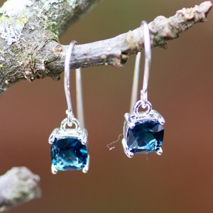 Boucles d'oreilles en topaze bleue de Londres, argent sterling vintage, bijoux pierre de naissance de décembre, cadeau élégant pour femme, mariage et soirée - Product Image 1