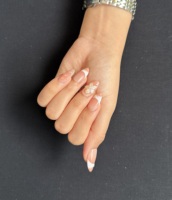 Ongles artificiels faits à la main, réutilisables, livraison rapide, faible MOQ, vente en gros, personnalisés sur commande, durables, design délicat