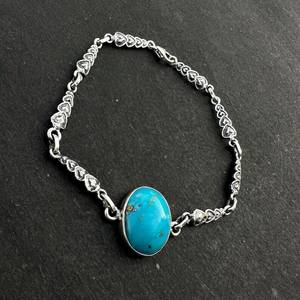 Bracelet réglable de luxe en argent sterling avec turquoise bleue naturelle ovale, pierre de naissance de décembre, cadeau délicat pour elle - Product Image 2