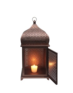 Linterna de vela de mesa marroquí de metal con diseño grabado para el hogar y totalmente personalizable. - Product Image 4