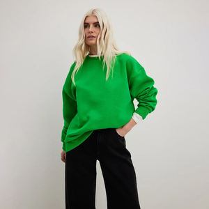 Sudadera Extra Grande Personalizada para Mujer, 100% Algodón, Hombros Caídos, Color Verde, Cuello Redondo, Estilo Urbano - Product Image 1